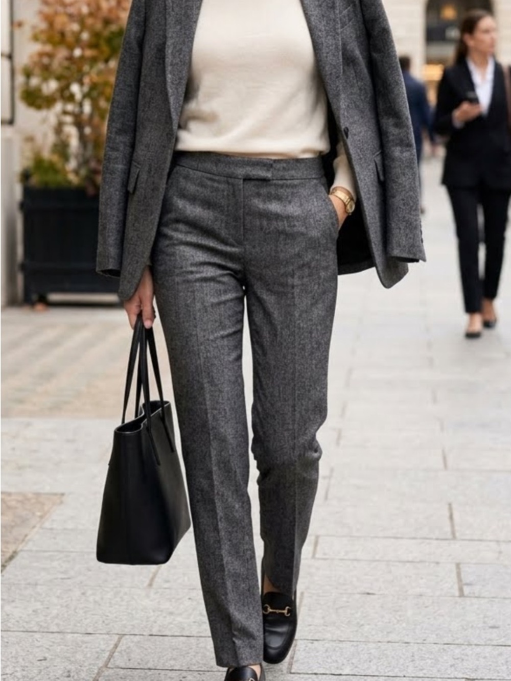 Reitmans Gray Tailored Straight-Leg Trousers
